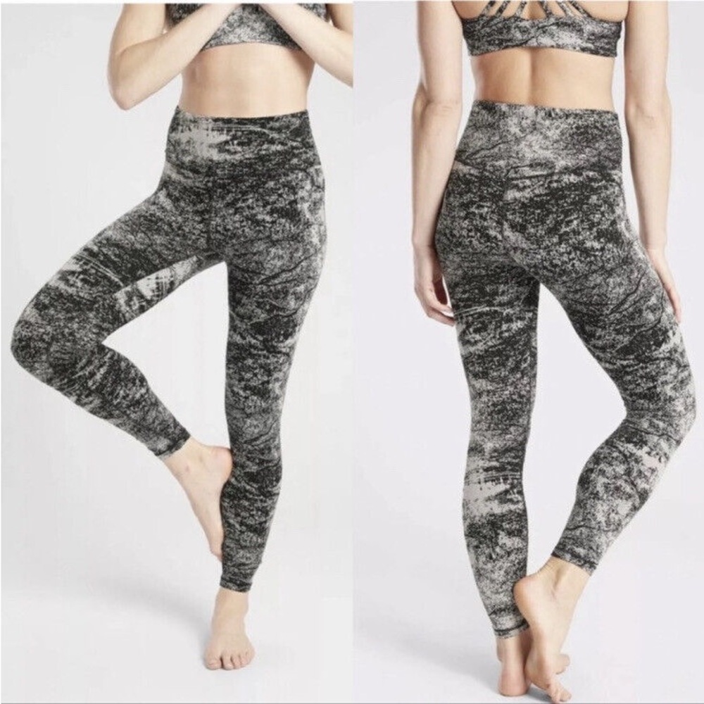 Athleta NWOT Elation Glades 7/8 Tight Patterned Leggings